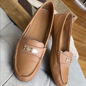 Coach flats